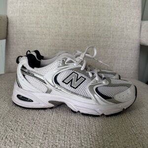 New Balance 530 Silver Sneakers with Mesh Upper